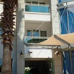 Hotel Blue Lagoon