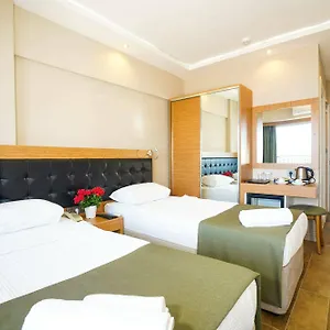 Aurasia Seaside Hotel