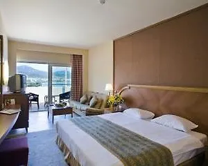 Hotel Divan Mares 5*