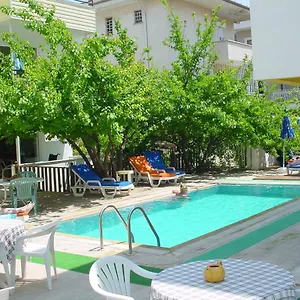 Marlin Apart Lejlighedshotel 2*