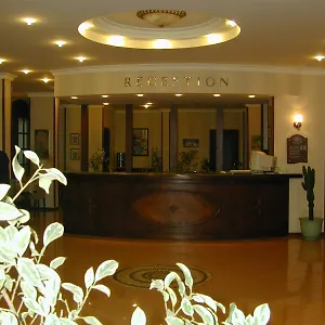 坎丹海滩酒店