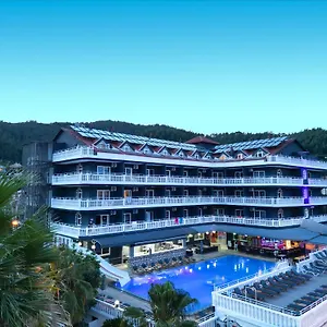 Hotell Mustis Royal Plaza