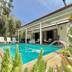 Villa Luxury With Pool In *