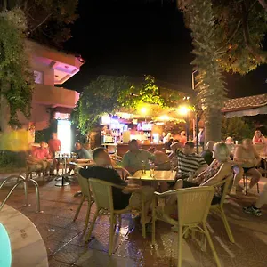 Siesta 酒店 伊丘美勒